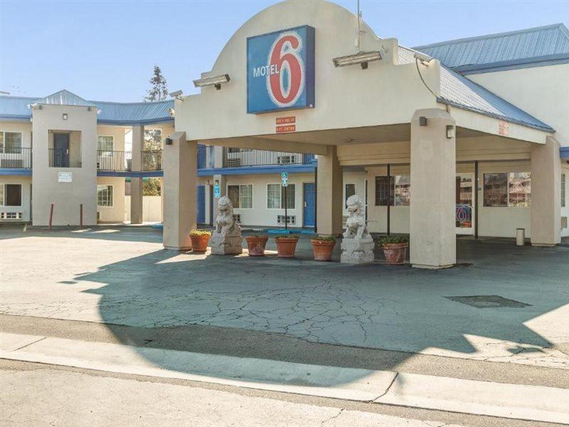 Motel 6-Visalia, Ca Buitenkant foto