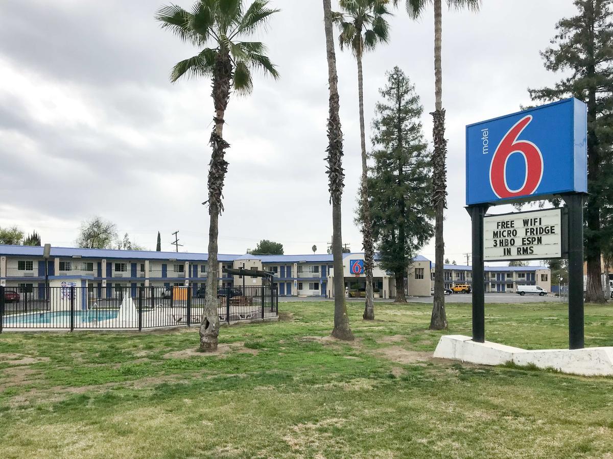 Motel 6-Visalia, Ca Buitenkant foto